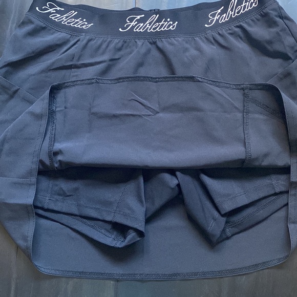 Last chance - NWT Fabletics Skort Black - Picture 3 of 4